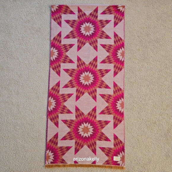 NWOT Faherty x B. Yellowtail Bright Star Scarf in Fuchsia Berry - Picture 2 of 13